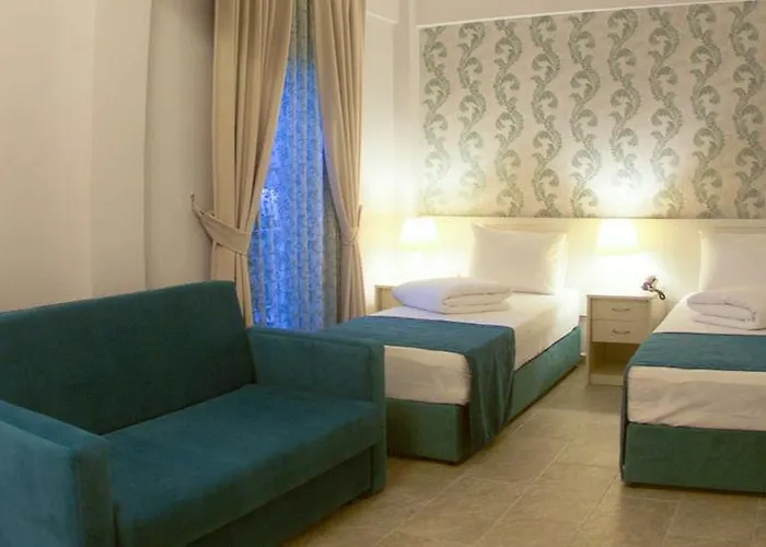 Blue Marin Отель Битез