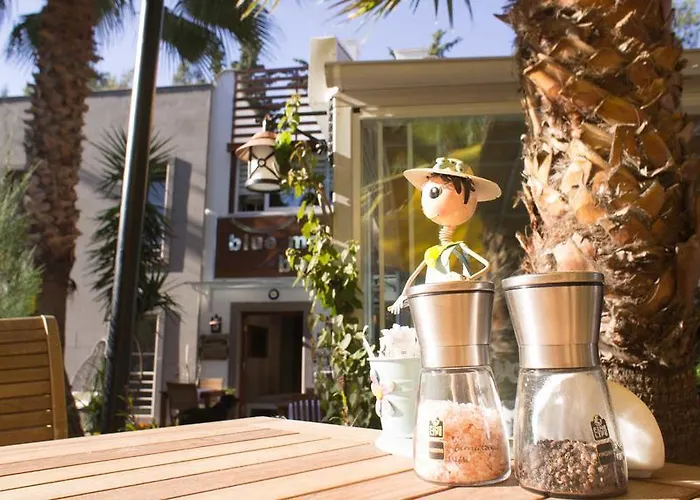 Отель Blue Marin Битез